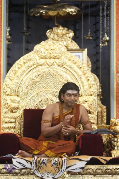 03-SATSANG_Photo_1016__MG_5802_CMP_WM