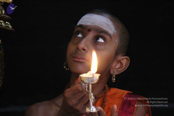 1-PadukaPuja_Photo_1000_IMG_8481_CMP_WM