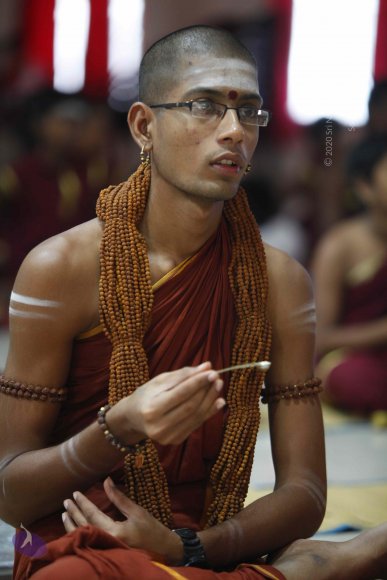 1-PadukaPuja_Photo_1003__MG_8438_CMP_WM