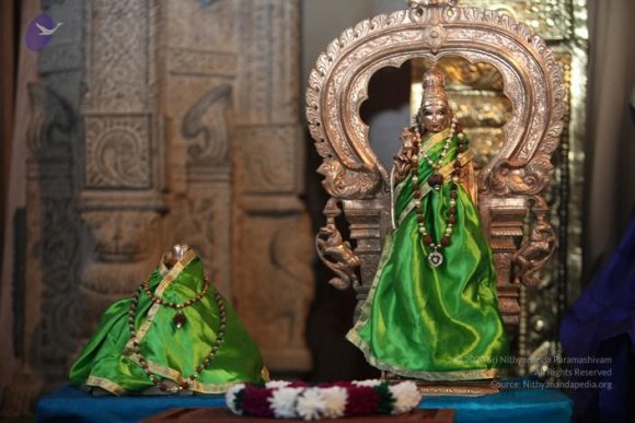 1-TEMPLE-VISIT_Photo_1001_IMG_1069_CMP_WM