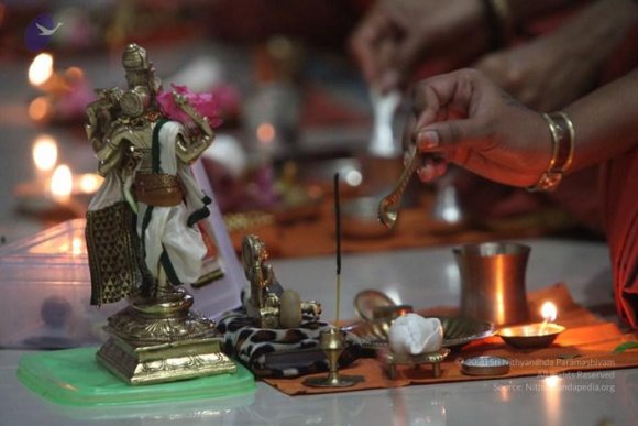 1-TEMPLE-VISIT_Photo_1007_IMG_9518_CMP_WM