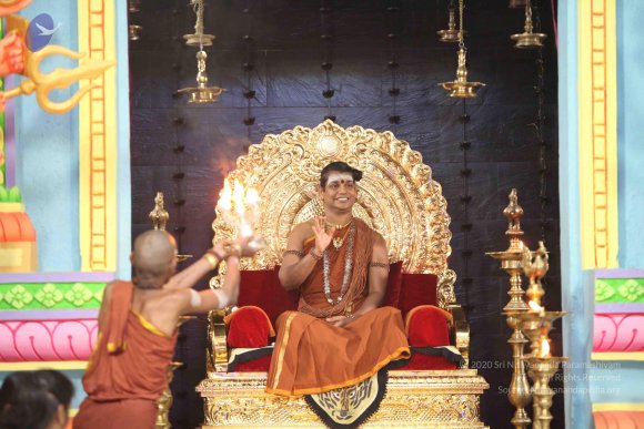 01-Pratyaksha-Pada-Puja_Photo_1002_IMG_0331_CMP_WM