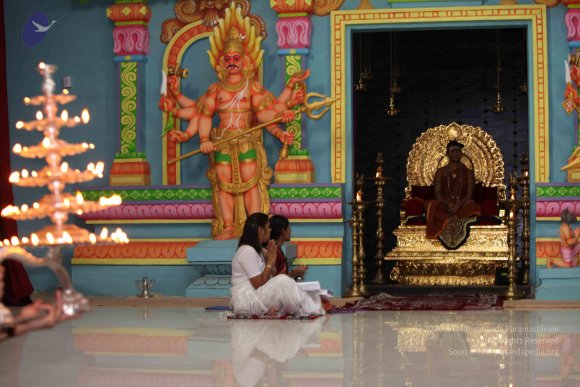 01-Pratyaksha-Pada-Puja_Photo_1009_IMG_0385_CMP_WM