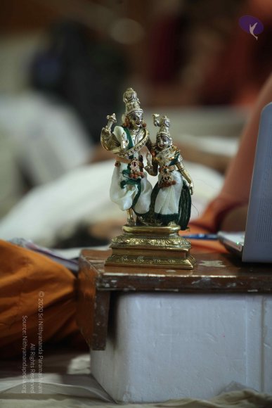 Nithya-Satsang_Photo_1001_IMG_1536_CMP_WM