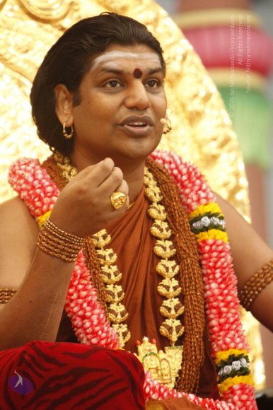 03-Nithya-Satsang_Photo_1012__MG_6810_CMP_WM