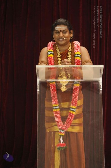 03-Nithya-Satsang_Photo_1019__MG_6823_CMP_WM
