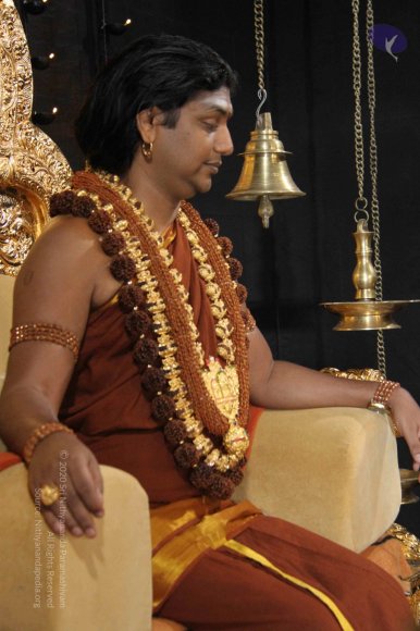 2-Pratyaksha-Pada-Puja_Photo_1002_IMG_5575_CMP_WM