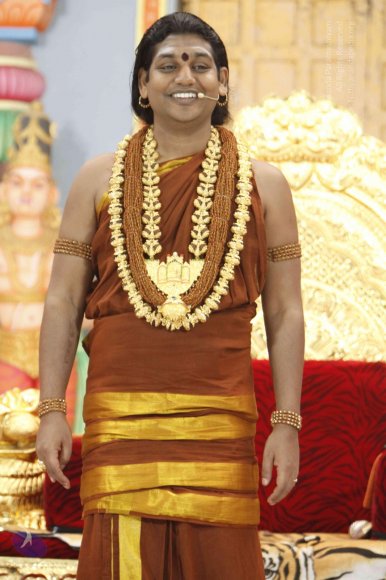 3-Nithya-Satsang_Photo_1001__MG_6058_CMP_WM