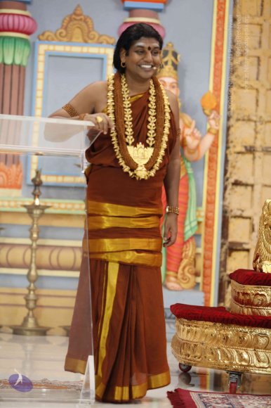 3-Nithya-Satsang_Photo_1008__MG_6090_CMP_WM