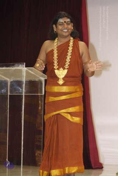 3-Satsang_Photo_1016__MG_7669_CMP_WM