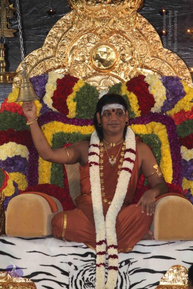 03-Pada-Puja_Photo_1005_IMG_1977_CMP_WM