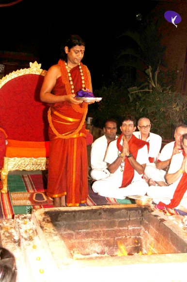 IA-Temple-Homa_Photo_1002_IMG_0842_CMP_WM