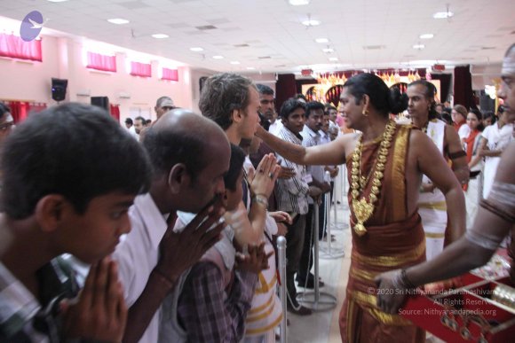 11-Sarva-Darshan_Photo_1006_IMG_5025_CMP_WM