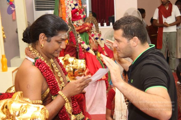 16-IA-Darshan-Day-15_Photo_1004_IMG_5446_CMP_WM