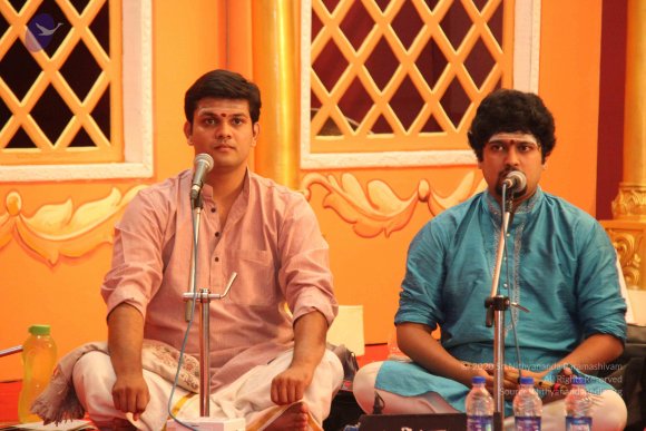 17-Navaratri-Darbar_Photo_1003_IMG_5401_CMP_WM