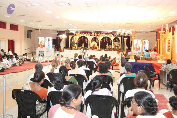17-Navaratri-Darbar_Photo_1010_IMG_5408_CMP_WM