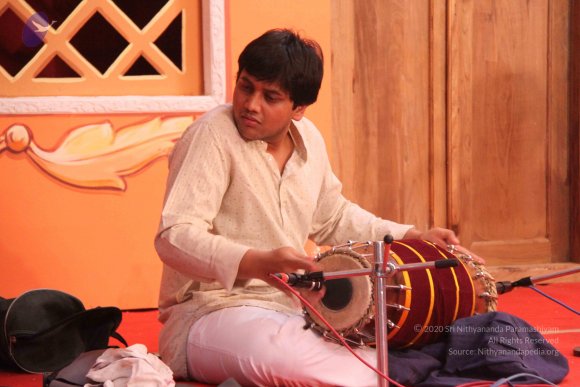 17-Navaratri-Darbar_Photo_1020_IMG_5419_CMP_WM