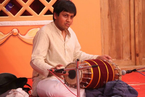 17-Navaratri-Darbar_Photo_1021_IMG_5420_CMP_WM