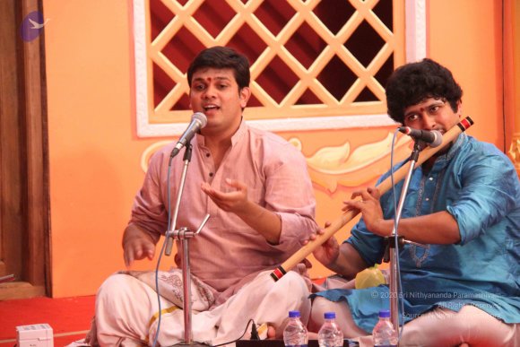 17-Navaratri-Darbar_Photo_1023_IMG_5422_CMP_WM