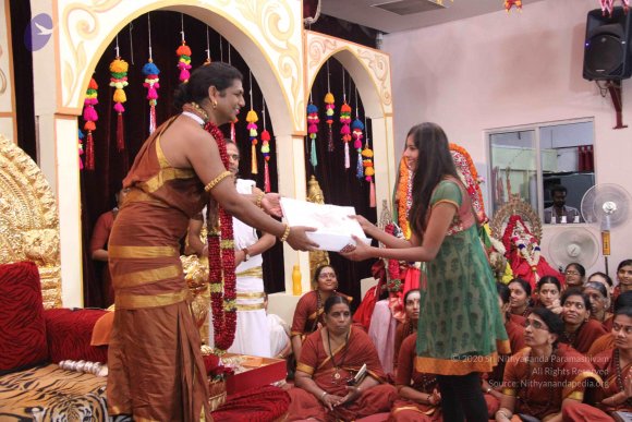 17-Navaratri-Darbar_Photo_1041_IMG_5440_CMP_WM