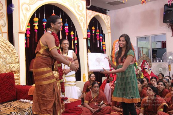 17-Navaratri-Darbar_Photo_1042_IMG_5441_CMP_WM