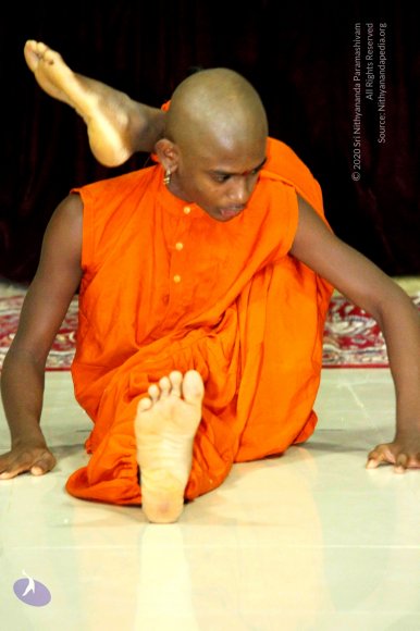 4-Yoga_Photo_1016_IMG_0254_CMP_WM