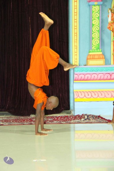 4-Yoga_Photo_1028_IMG_0269_CMP_WM