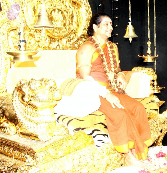 2-Pratyaksha-Pada-Puja_Photo_1005_IMG_0592_CMP_WM