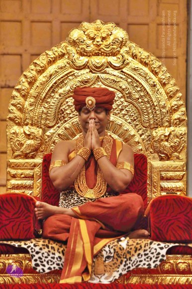 1-Pada-Puja-and-Satsang_Photo_1004__MG_9780_CMP_WM