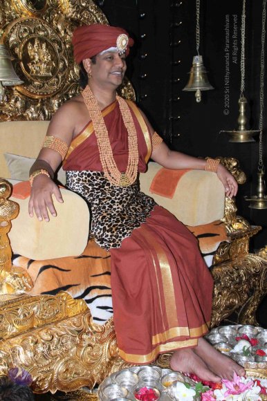 2-Pada-Puja-and-Kalpataru-Darshan_Photo_1027_IMG_9794_CMP_WM