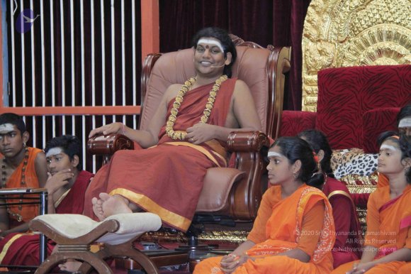 2-Gurukul-Teamily-Dinner-with-HDH_Photo_1001__MG_8761_Compressed_WM