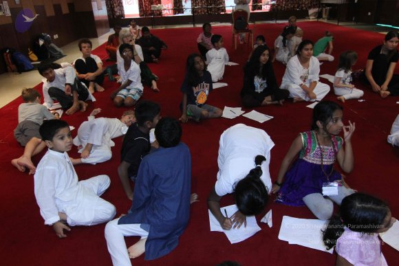 2-Satsang-IA-Sessions_Photo_1012_IME555~1