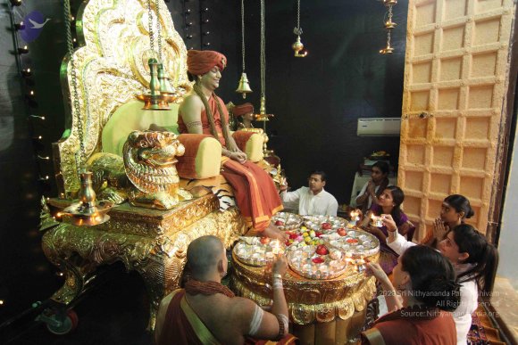 01-PADA-PUJA_Photo_1005_IMG_8957_CMP_WM