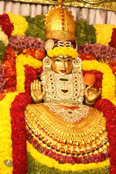 01-PADA-PUJA_Photo_1008_IMG_8972_CMP_WM