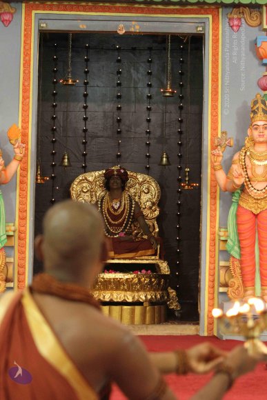 01-MORNING-SATSANG_Photo_1002_IMG_0535_CMP_WM