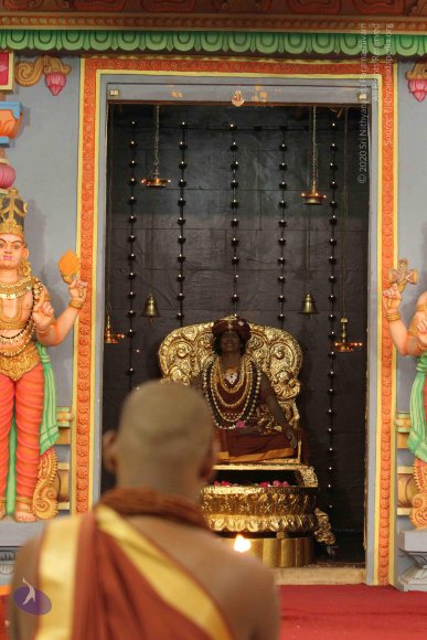 01-MORNING-SATSANG_Photo_1003_IMG_0540_CMP_WM