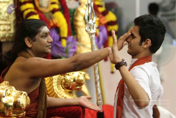 03-DARSHAN_Photo_1005_IMG_0931_CMP_WM