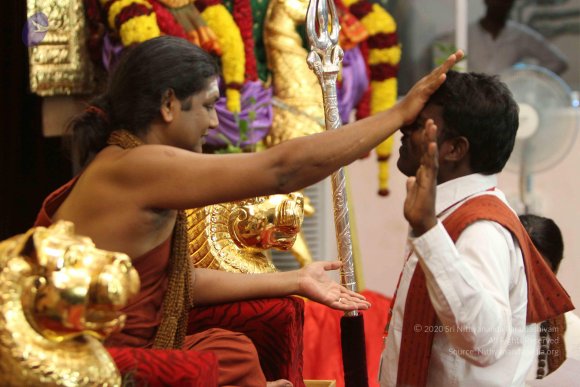 03-DARSHAN_Photo_1011_IMG_0946_CMP_WM