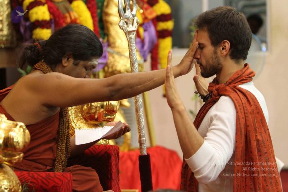 03-DARSHAN_Photo_1019_IMG_0984_CMP_WM