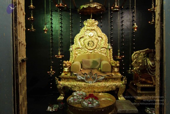 01-PADA-PUJA_Photo_1005_IMG_0149_CMP_WM