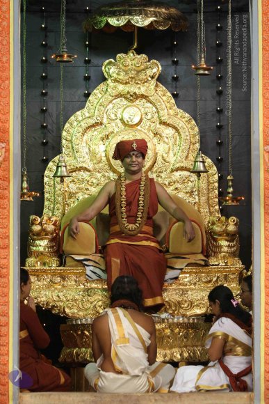 01-PADA-PUJA_Photo_1012_IMG_1084_CMP_WM