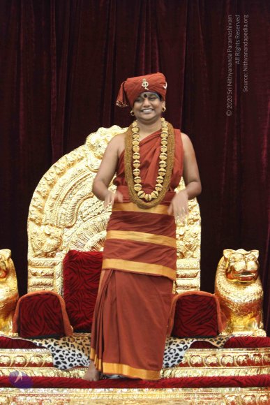 02-NITHYA-SATSANG_Photo_1005_IMG_1142_CMP_WM