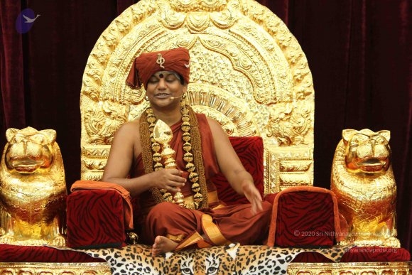 02-NITHYA-SATSANG_Photo_1043_IMG_1307_CMP_WM