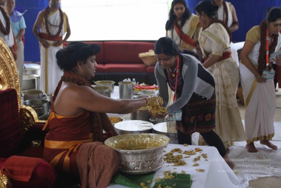 02-Maheshwara-Puja_Photo_1023_IMG_5865_CMP_WM