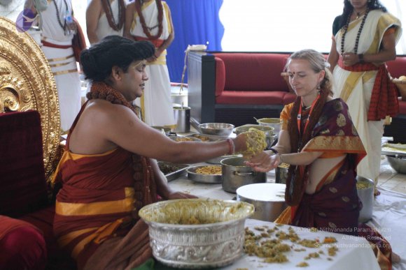 02-Maheshwara-Puja_Photo_1041_IMG_5900_CMP_WM