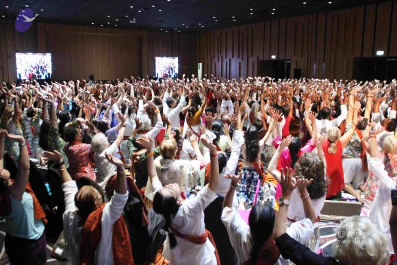 01--sriChakra-mandala-process-QnA_Photo_1025_IMG_6246_CMP_WM