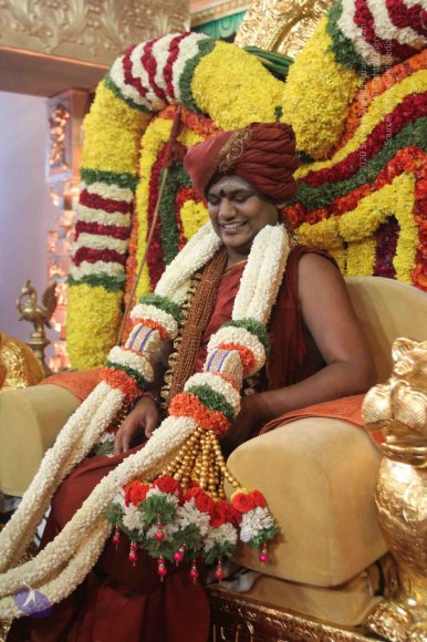 1-Pada-Puja-Satsang_Photo_1001_IMG_3245_CMP_WM