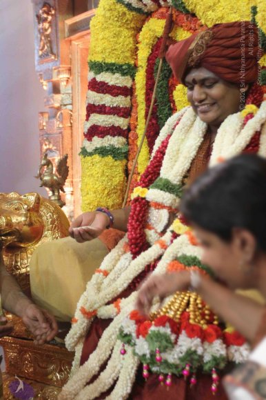 1-Pada-Puja-Satsang_Photo_1002_IMG_3266_CMP_WM