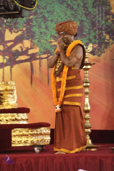 01-SATSANG_Photo_1002_file000301_CMP_WM