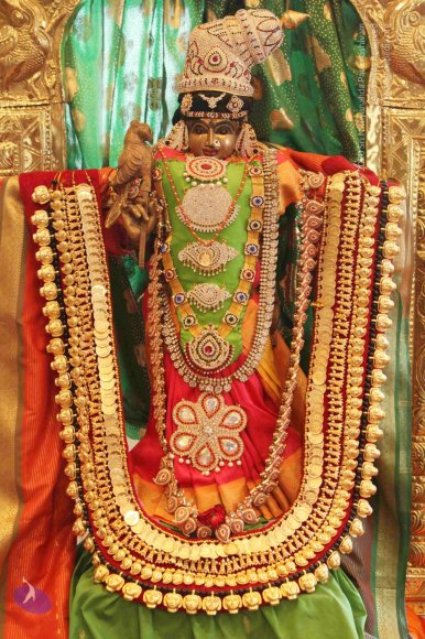 3-Deities_Photo_1023_IMG_1059_CMP_WM